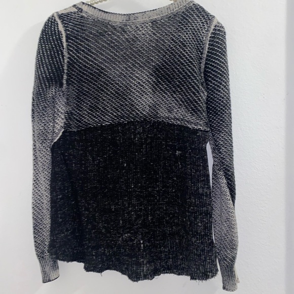Free People Black, Grey, and White Ombré Sweater - Women’s Size extra small - Picture 2 of 5
